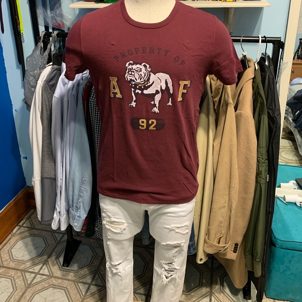 Graphic tee